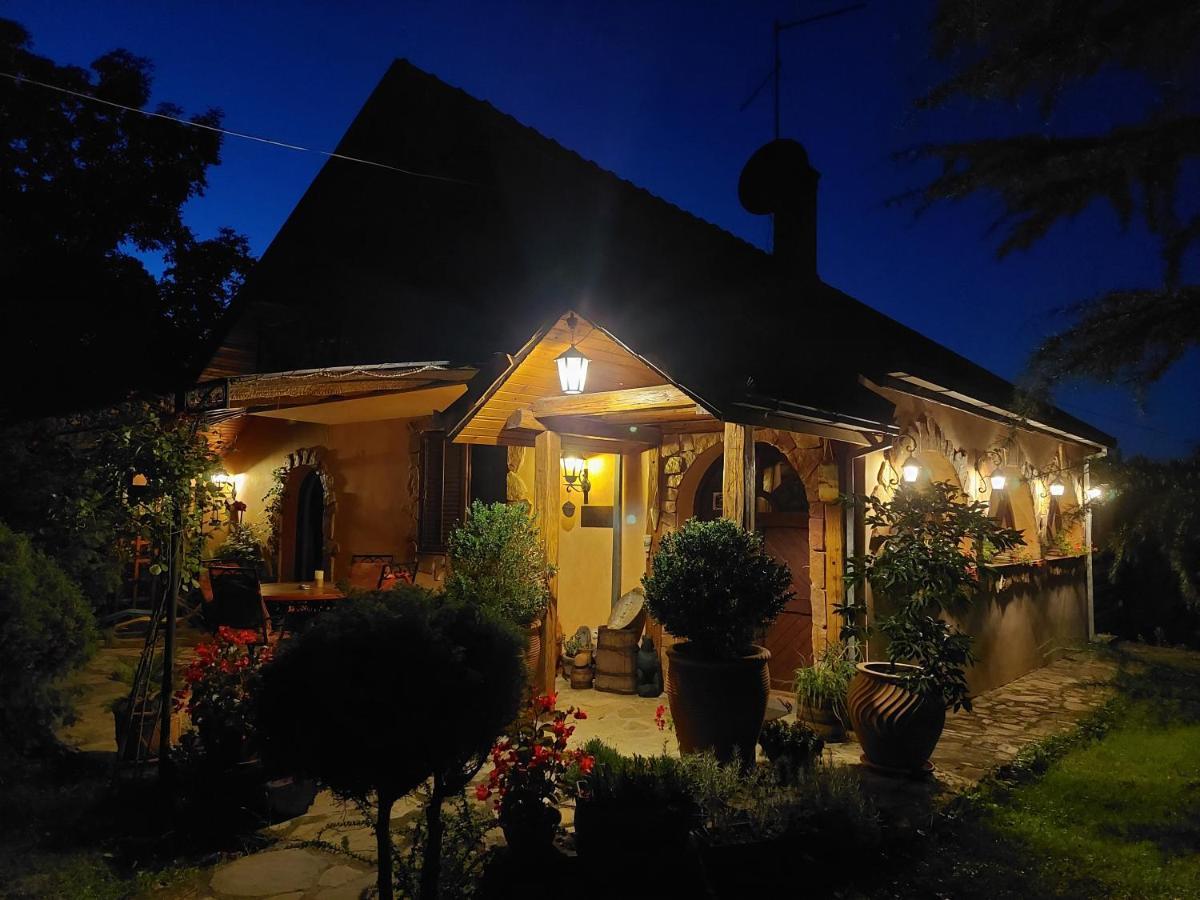 Vikendica Kraj Dunava Oaza Banostor Exterior photo